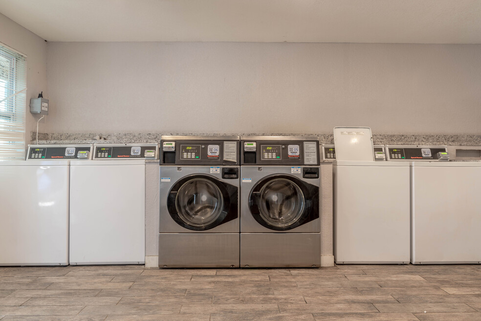 laundry room amenities